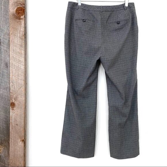 Coldwater Creek Natural Fit pants  with stretch - Picture 2 of 12